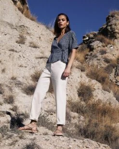 Blouse Camille Marine | Blouses & Chemises Grace & Mila Femme -Vêtements Femme Soldes blouse camille marine blouses chemises grace mila femme 3