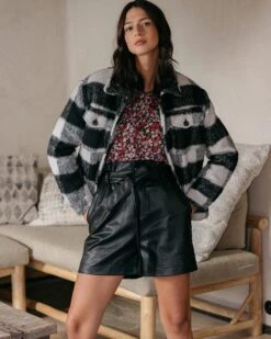 Blouse Donatella Noir | Blouses & Chemises Grace & Mila Femme -Vêtements Femme Soldes blouse donatella noir blouses chemises grace mila femme 4