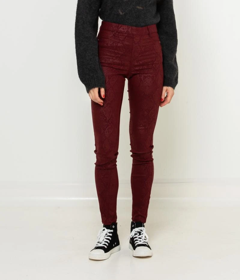 Pantalon Tregging Effet Python Femme Serpent Bordeaux | Pantalons Camaieu Femme 4 Pantalon Tregging Effet Python Femme Serpent Bordeaux | Pantalons Camaieu Femme – Image 2