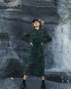 Robe Dena Kaki | Robes Grace & Mila Femme -Vêtements Femme Soldes robe dena kaki robes grace mila femme 2