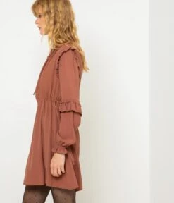 Robe détails Volants Cognac | Robes, Combinaisons Camaieu Femme -Vêtements Femme Soldes robec2a0dc3a9tails volants cognac robes combinaisons camaieu femme 6