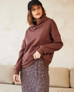 Sweat Shirt Dickens Taupe | Pulls & Cardigans Grace & Mila Femme -Vêtements Femme Soldes sweat shirt dickens taupe pulls cardigans grace mila femme 2