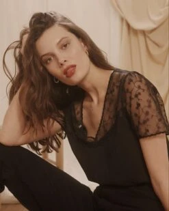 Teeshirt Clinton Noir | Tops & Tee-shirts Grace & Mila Femme 9 Teeshirt Clinton Noir | Tops & Tee-shirts Grace & Mila Femme -Vêtements Femme Soldes teeshirt clinton noir tops tee shirts grace mila femme 4