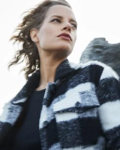 Veste Daria Noir | Vestes & Manteaux Grace & Mila Femme -Vêtements Femme Soldes veste daria noir vestes manteaux grace mila femme 4